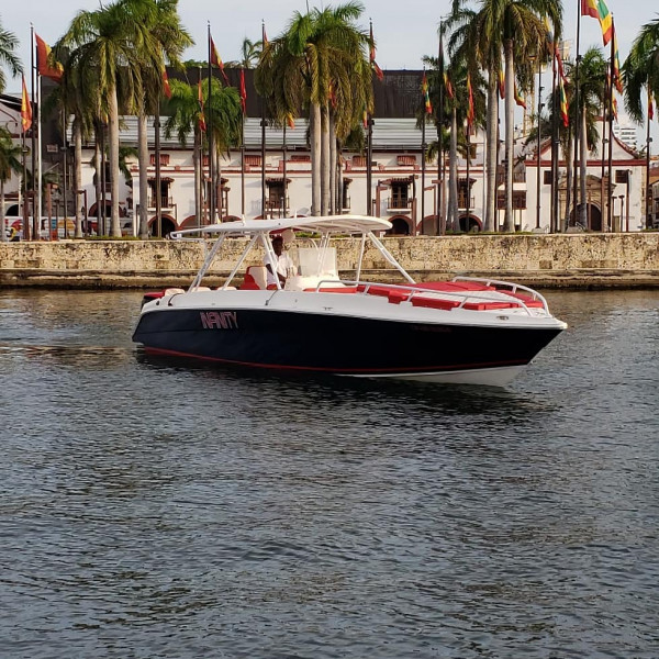 Lancha Infinity | Lancha en cartagena
