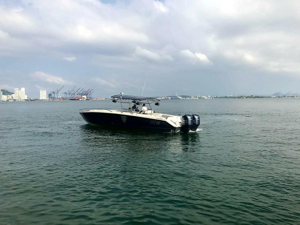 Lancha Onyx | Lancha en cartagena