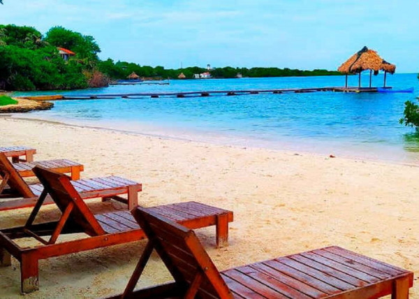 Pasadía Cocotera Beach Islas del Rosario | Tour en Cartagena
