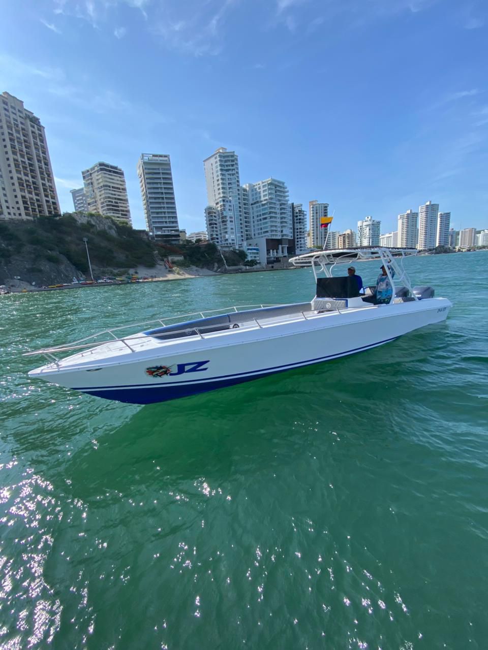 Lancha JZ 14 personas