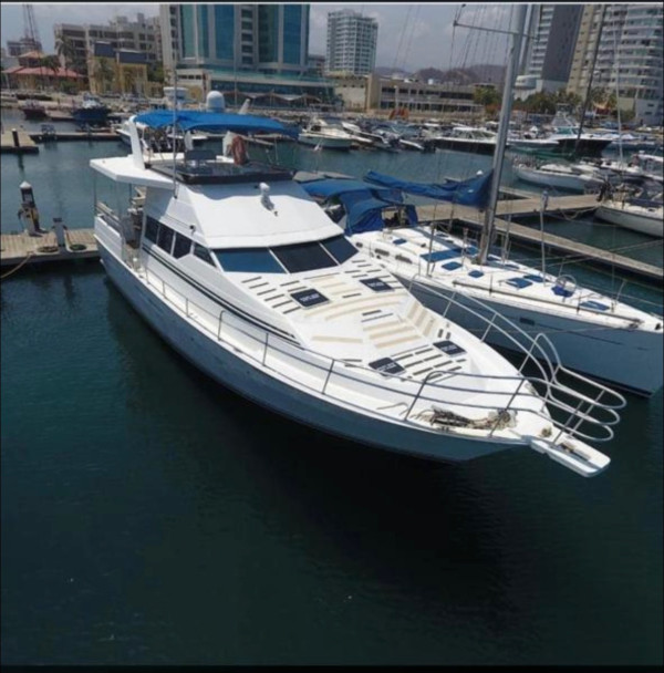 Yacht Varuna in Santa Marta