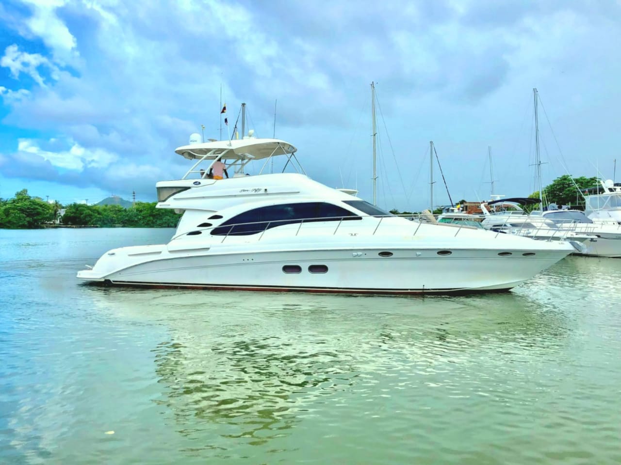 Yates Mamas- Sea Ray 56ft En Cartagena