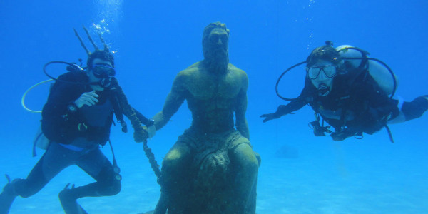 Double Diving in San Andrés Islands