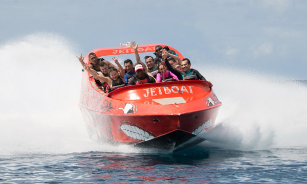 Jetboat in San Andrés: Limitless Excitement