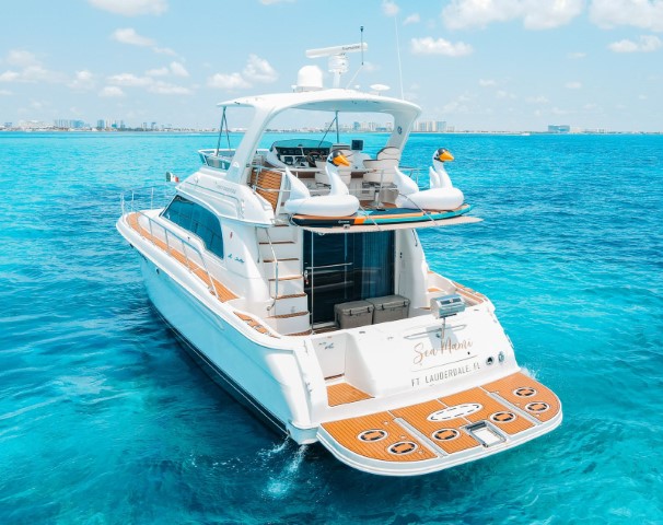 Yacht Flybridge 52ft